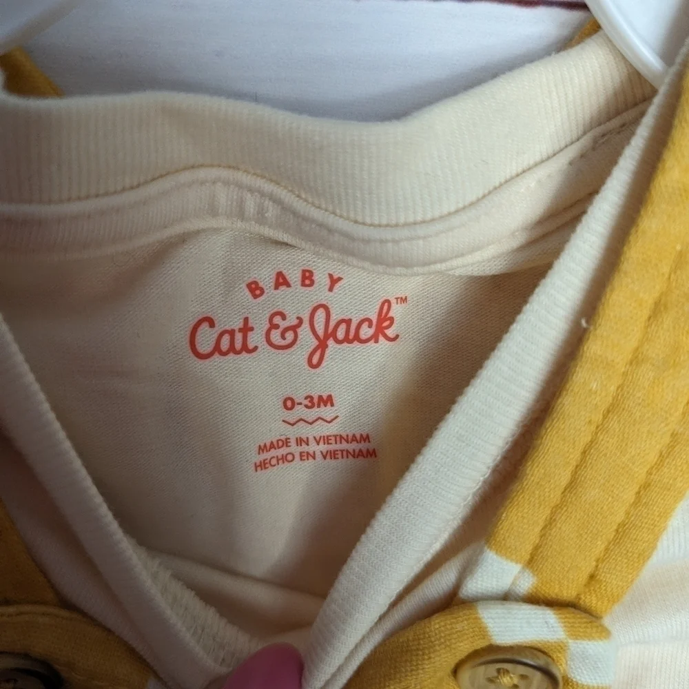NWT Carters Ivory and Yellow 2 Piece Set Top and Overalls 0-3M, 12M
